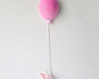 Pop Art wall, pink pop balloon Sculpture, 3D decoration, Art for home, 3D ceramic powder, Wall hanging with balloon, resin interior design