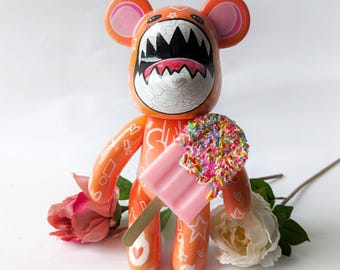 Estatua decorativa de graffiti de Bearbrick, adorno moderno para decoración, arte callejero de Popart, regalo único, arte contemporáneo de Bearbrick Funky