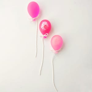 THREE Balloons, Pink Fluorescent Resin Balloon Sculpture, 3D Decoration, Home Art, Resin Decoration, Wall Hanging with Balloons, balloons