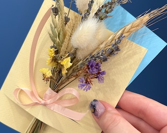 dry flower cards, personalised dried flower card, handmade custom greeting card, birthday cards, party supplies, wedding card