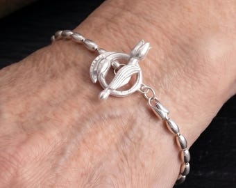 925 Sterling Silver Oval Bead Bracelet, Women Tulip Toggle Clasp Link Chain, Dainty Minimalist Floral Jewelry, Anniversary Gift for Mom Her