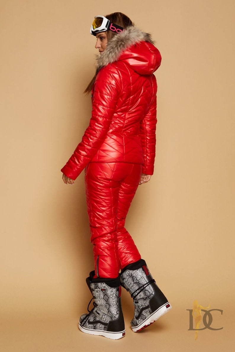 дутый комбинезон женский. зимний костюм женский красный. комбинезон женский зимний. костюм зимний женский красный. зимний костюм тройка женский.
