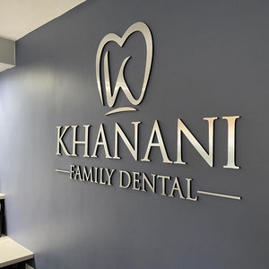 Insegna con logo tagliato al laser, insegna per salone di bellezza, insegna aziendale 3D, cartello aziendale, taglio laser personalizzato, logo con design 3D in rilievo, insegna per dentista