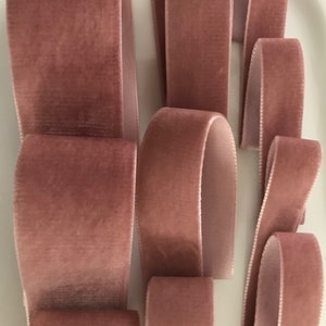 Colonial Rose Velvet Ribbon in different widths