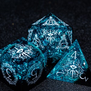 Dnd dice set Handmade Ice Glitter Resin Sharp Edge Dice Polyhedral Dice Set  Set Warlock Style  -  Dungeons and Dragons