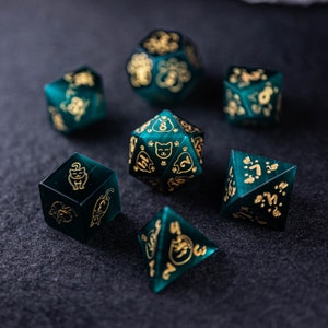 D&D Würfel Set Petrol Grün Katzenaugen Stein Polyhedral Würfel Set Edelstein Set Dungeons and Dragons, RPG Game MTG Game Meow Style Bild 3