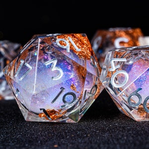 Dnd dice set  Handmade Resin Sharp Edge Dice Polyhedral Dice Set  Set  -  Dungeons and Dragons  Starry Liquid Heart Fallen Leaves