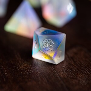 Ensemble de dés Dnd surélevés Ensemble de dés polyédriques en verre dichroïque Ensemble de pierres précieuses Donjons et Dragons, Jeu RPG MTG Jeu Lune et Étoile image 4