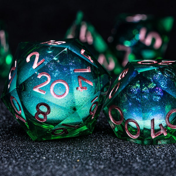 Dnd dice set  Handmade Resin Sharp Edge Dice Polyhedral Dice Set  Set  -  Dungeons and Dragons  Starry Liquid Heart Emerald
