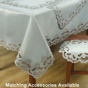 Chemin de table en dentelle blanche, napperons brodés, ensemble de sets de table, nappe, écharpe de cheminée, linge de maison, pièce maîtresse de mariage, décoration d'intérieur image 3