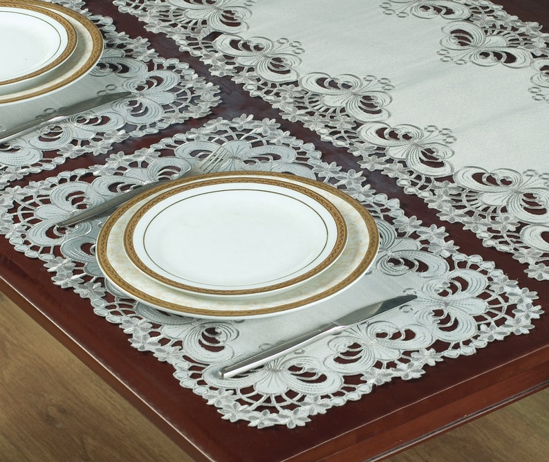 Chemin de table en dentelle blanche, napperons brodés, ensemble de sets de table, nappe, écharpe de cheminée, linge de maison, pièce maîtresse de mariage, décoration d'intérieur Placemats (Set of 6)