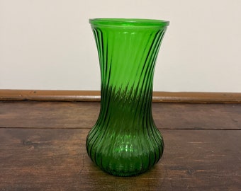 Vintage green glass vase, Hoosier Glass vase, green swirled pattern vase, 8.5” green vase, emerald green vase, boho vase, large flower vase