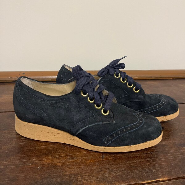 Vintage blue suede oxfords, Drew tie front shoes, blue lace up shoes, mod shoes, ladies blue oxfords, blue loafers, size 5.5B