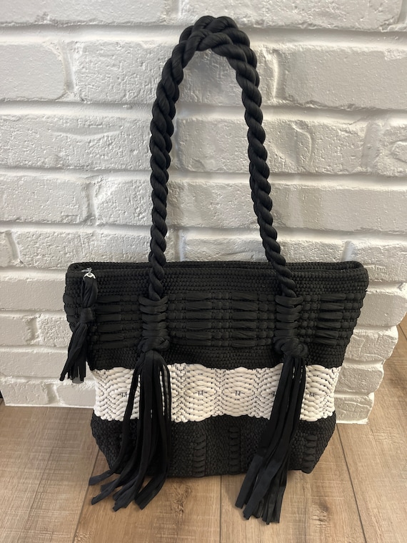 Vintage black & white macrame bag, 60s 70s macrame