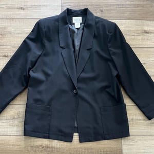 80s 90s Allison Daley black oversized blazer, ladies poly rayon blazer, menswear style blazer, vintage black blazer, one button blazer sz 16