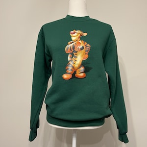 Vintage Tigger sweatshirt, Disney Store Tigger sweatshirt, forest green Tigger sweatshirt, crewneck sweatshirt, Winnie the Pooh, size Small