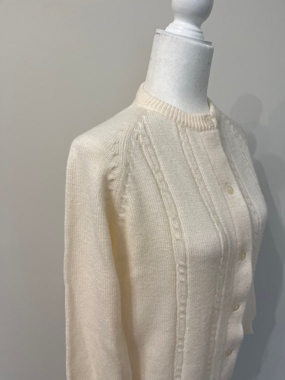 70s cream acrylic cardigan, Mantessa cream cardig… - image 7