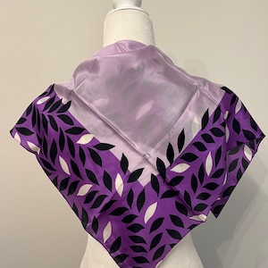 Vintage Anne Klein silk scarf, 70s Anne Klein scarf, purple silk scarf, silk leaves scarf, mid-century scarf, head scarf, square neck scarf