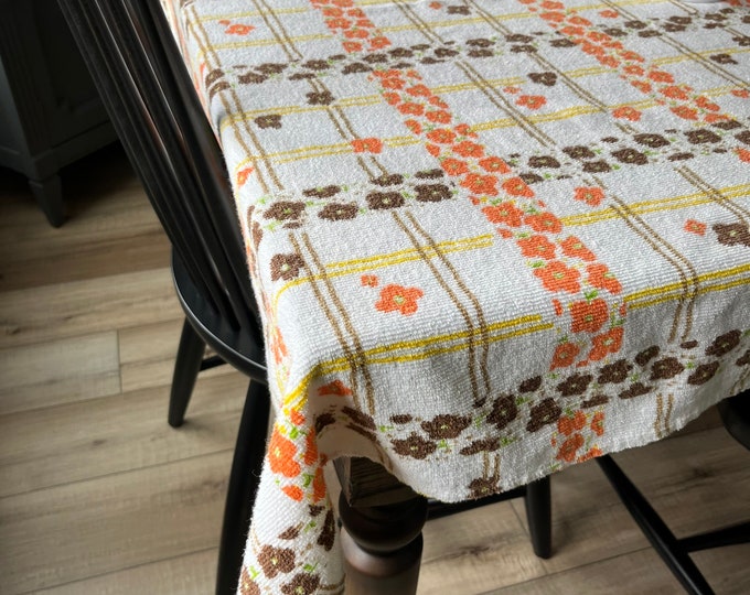 70s Terry Cloth Tablecloth, 1978 Tastemaker by Stevens 50 X 48 Table