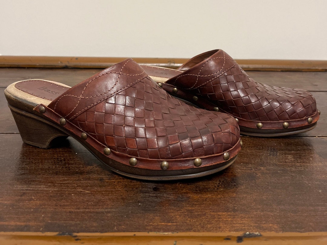 woven leather clogs