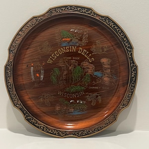 Vintage Wisconsin Dells lacquer plate, souvenir plate, decorative plate, 10 3/8” plate, Wisconsin plate, Wisconsin Dells plate, state plate