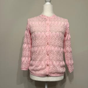 60s Pat Allen pink acrylic lace cardigan, pink crochet cardigan, rockabilly cardigan, granny core cardigan, Easter sweater, size Small