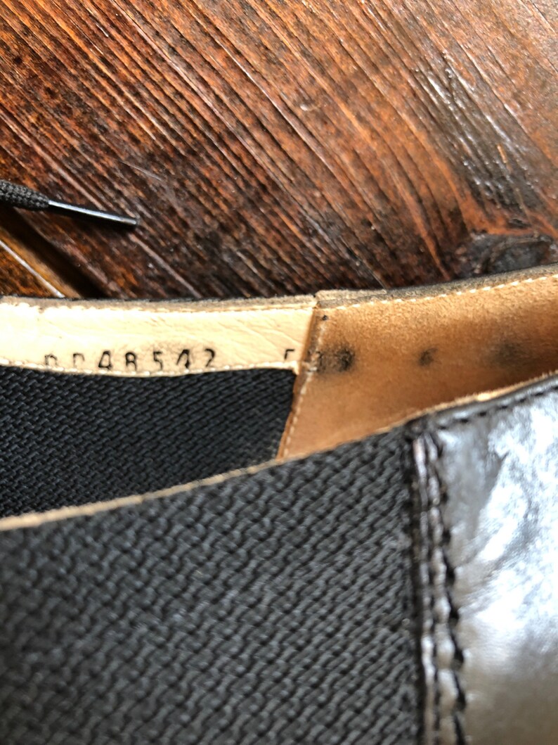 chaussures richelieu noires Salvatore Ferragamo vintage, chaussures à nouer sur le devant pour femmes, richelieus en cuir et résille, mocassins noirs, semelles en caoutchouc, pointure 5 image 7