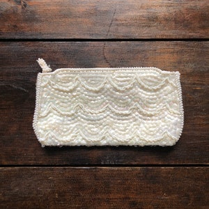 Bolso de mano con cuentas color crema de mediados de siglo, bolso de noche con lentejuelas color marfil de Japón, bolso de mano formal de novia, bolso de mano para ocasiones especiales, bolso glamuroso del viejo Hollywood.