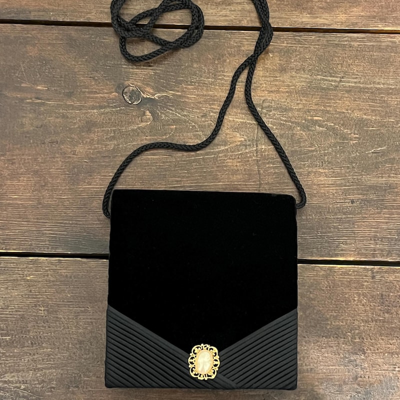 Velvet Pochette black main image 0
