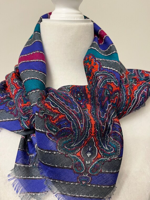 80s Liz Sinclair acrylic fringe scarf, large shaw… - image 4