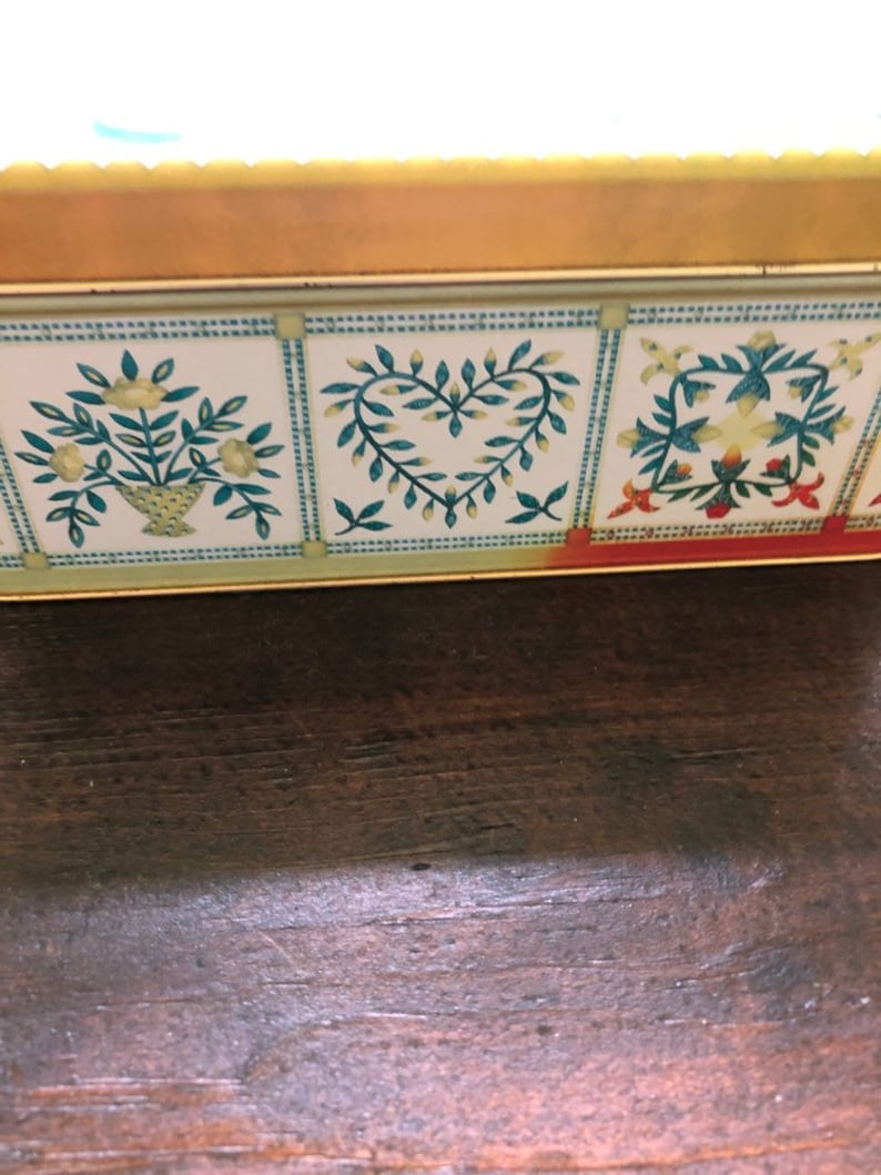 Milky Way Canister 1997 Baltimore Album Quilt vintage collectible square tin flowers ~ Victorian design heart yellow fleur-de-lis