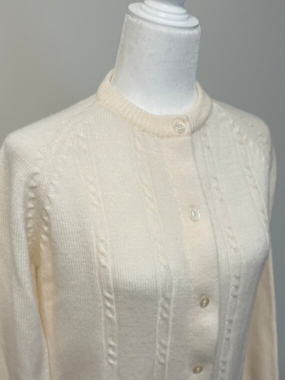 70s cream acrylic cardigan, Mantessa cream cardig… - image 3