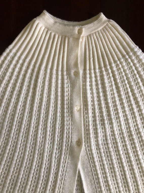 60s 70s cream fringe cape, acrylic knit poncho, cream cape, boho cape, groovy cape, hippie poncho, ivory crochet cape, cream wedding cape View 2