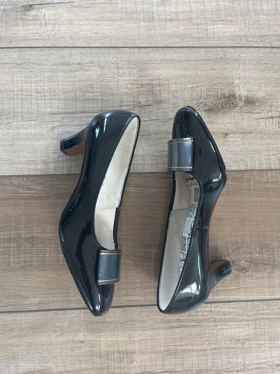 60's Twist Accent Black Patent Leather Pumps by Joyce