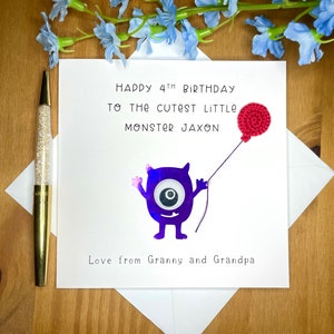 Carte d'anniversaire petit monstre, carte de monstre mignonne, carte d'anniversaire d'enfant, carte de nom de tout âge, tout âge, carte pour neveu, carte pour fils, TLC0071