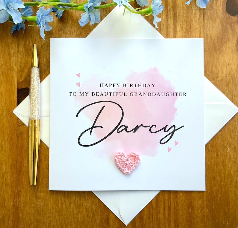 Carte d'anniversaire petite-fille avec coeur au crochet, carte d'anniversaire petite-fille faite main, carte petite-fille personnalisée, TLC0634 image 1