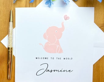 Tarjeta de bienvenida al mundo hecha a mano con elefantito para niña, TLC0329