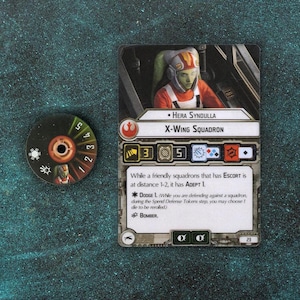 Hera Syndulla (X-Wing) + disco de cartón