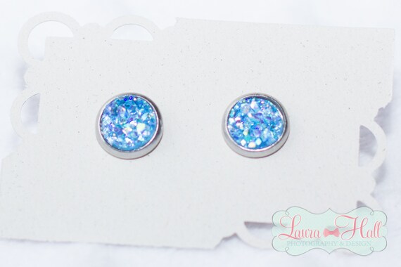 the girl with the blue earring