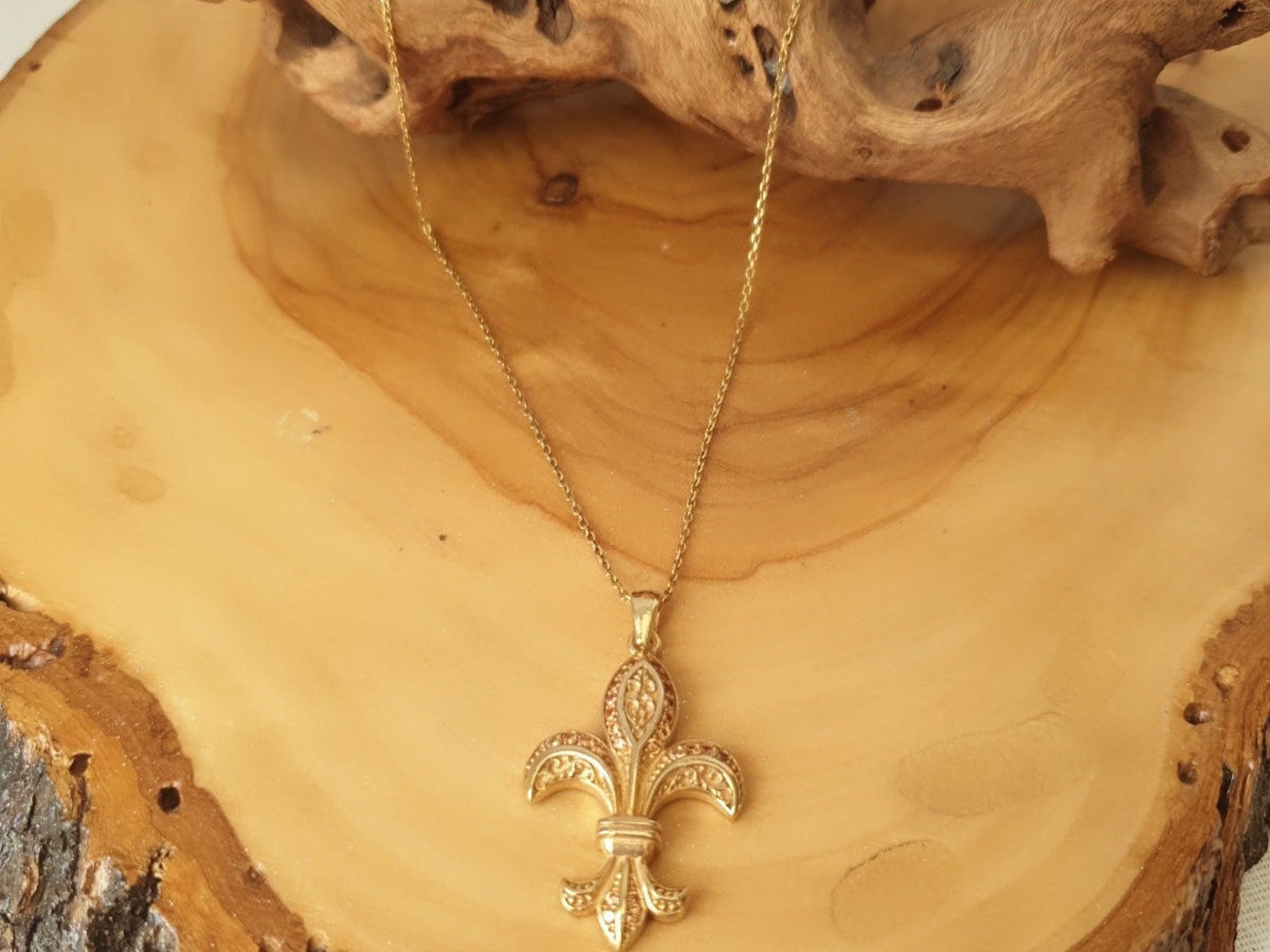 Gold Fleur De Lis Necklace Fleur De Lis Jewelry Satellite Etsy