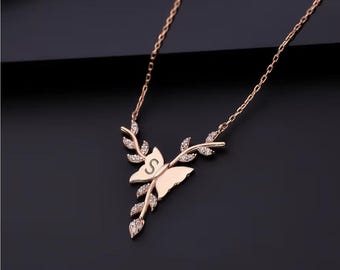 Collana con ramo di farfalla in oro rosa: argento sterling, incisione personalizzata