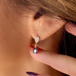 Boucles d&#39;oreilles alexandrite en or 14 carats : clous en argent sterling, bijoux de pierre de naissance