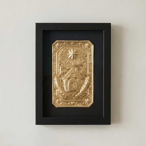 Talismán de pared "Hogar Feliz", exvoto artesanal en metal repujado, regalo de inauguración de casa, decoración simbólica de pared.