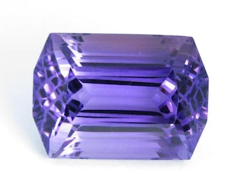 18.71 Karat Natürlicher Amethyst, Ausgefallener Kissenschliff Edelstein