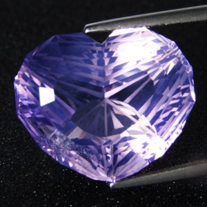 26.88Cts Amazing Natural Lavender Quartz Haart Shape precision Cut Loose Gemstone