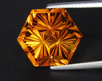 14.22 Carat Natural Citrine Gemstone: 3D Hexagon Cut, Golden Yellow