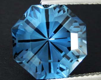 9.00Cts Funkelnde Natürliche London Blaue Topas Achteck Schliff Lose Edelstein