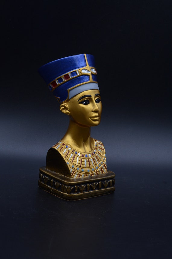 エジプトのネフェルティティ女王の手描きの像 2サイズ エジプト製