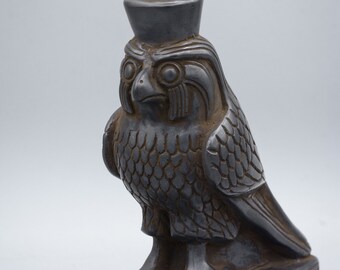 Statue du dieu Horus à tête de faucon égyptien antique (1) - Catawiki