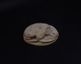 ユニークな神聖なスカラベの甲虫ヴィンテージエジプトアート手彫りの大きな彫刻石エジプト製
